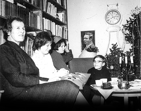 Kuvat 14. Pikkujoulut Sunkun luona 1959. Kuvat Erkki Heinosen arkisto.